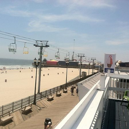 Boardwalk Hotel Charlee & Apartments Beach Hotel Oceanfront 시사이드 헤이츠 외부 사진