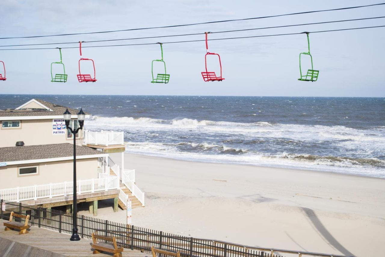 Boardwalk Hotel Charlee & Apartments Beach Hotel Oceanfront 시사이드 헤이츠 외부 사진