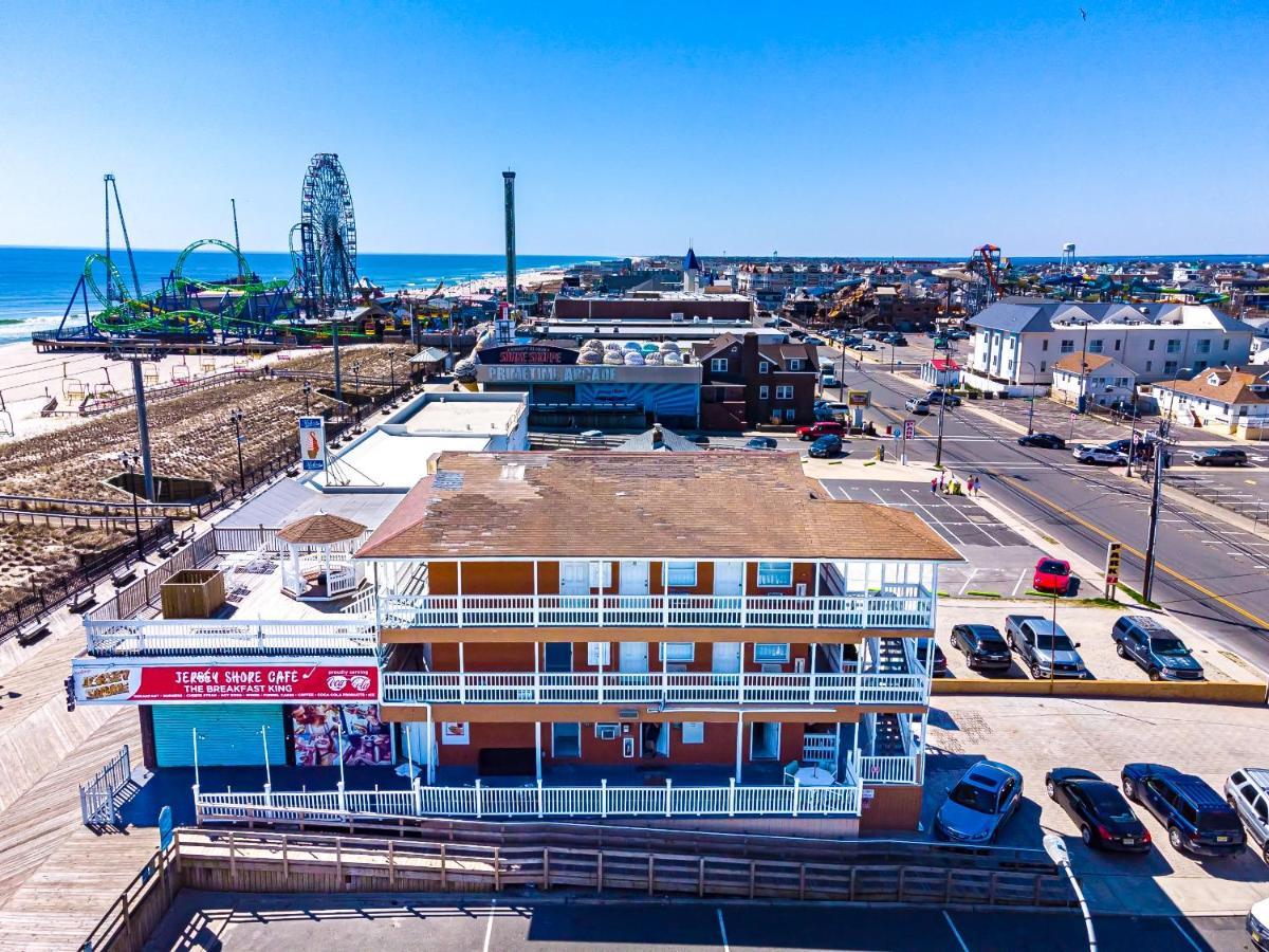 Boardwalk Hotel Charlee & Apartments Beach Hotel Oceanfront 시사이드 헤이츠 외부 사진