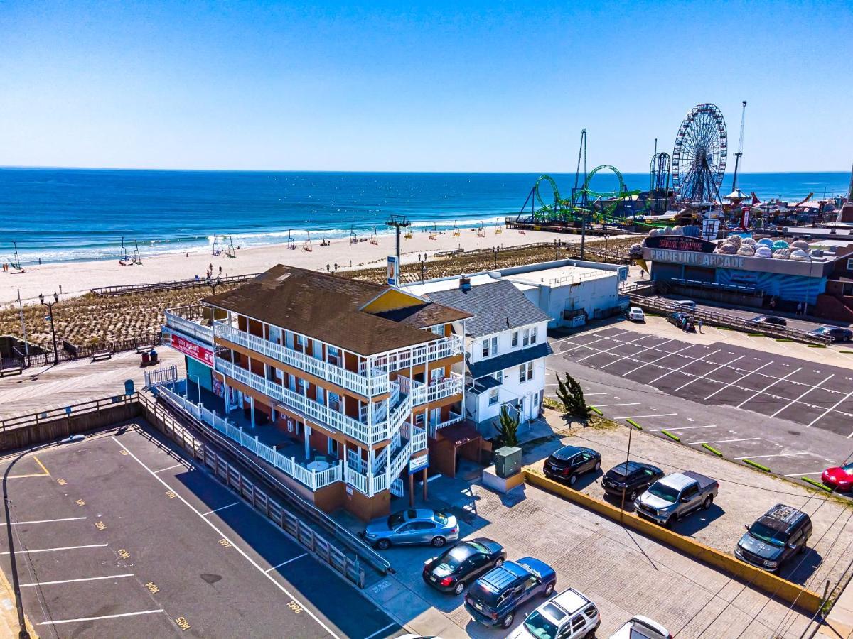 Boardwalk Hotel Charlee & Apartments Beach Hotel Oceanfront 시사이드 헤이츠 외부 사진