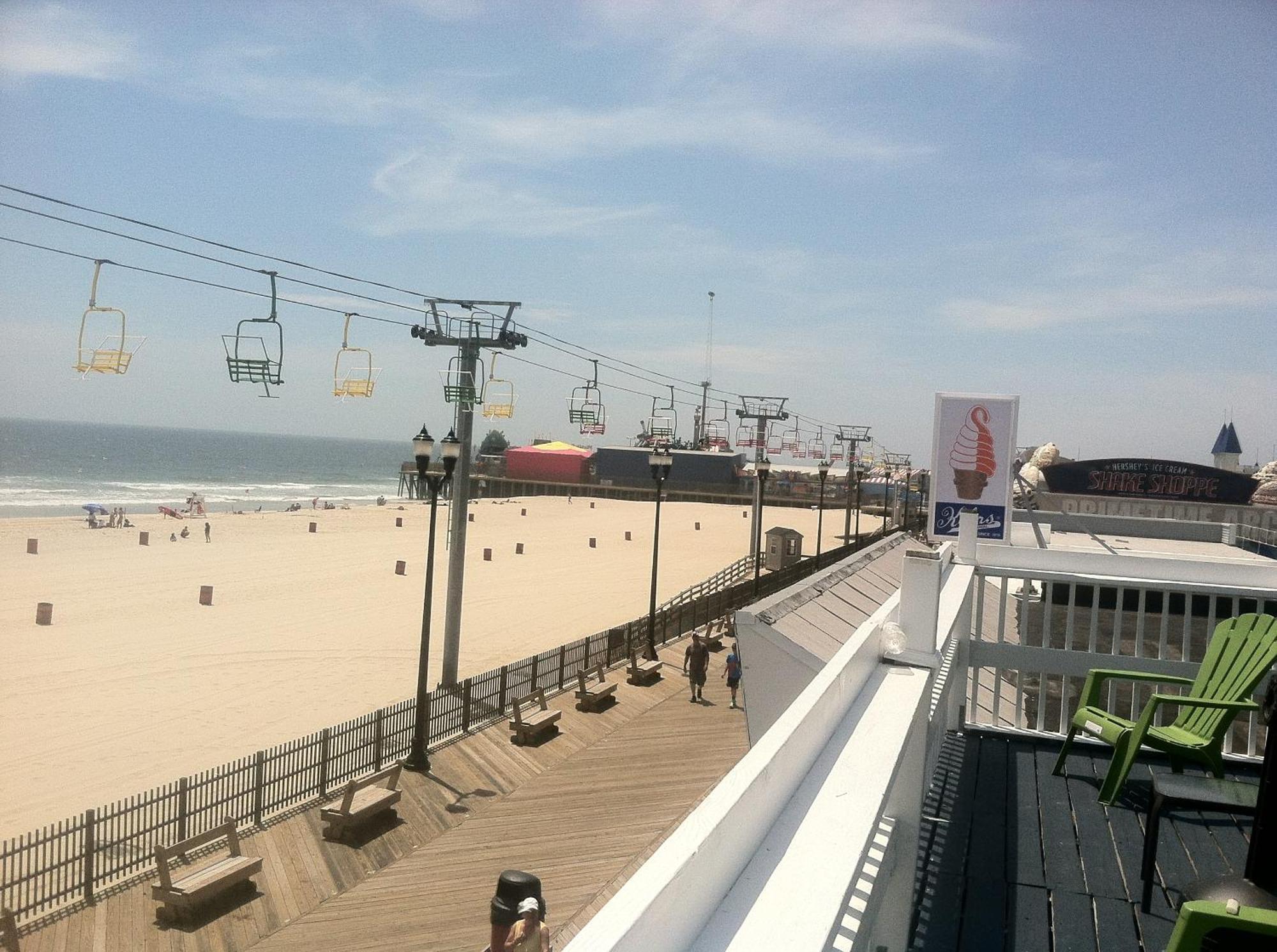 Boardwalk Hotel Charlee & Apartments Beach Hotel Oceanfront 시사이드 헤이츠 외부 사진