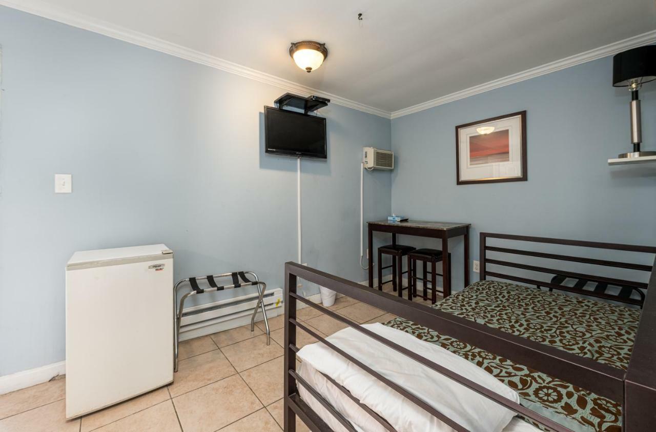 Boardwalk Hotel Charlee & Apartments Beach Hotel Oceanfront 시사이드 헤이츠 외부 사진