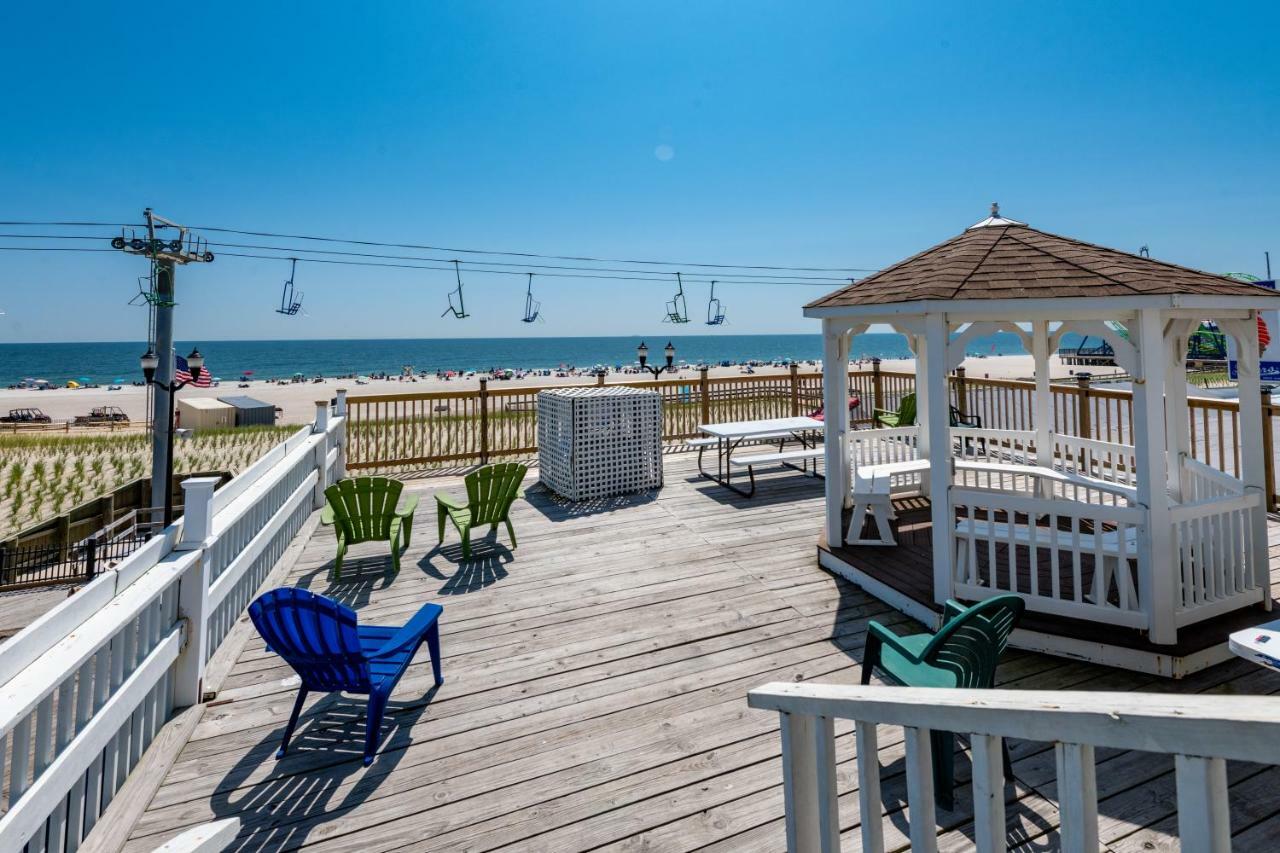 Boardwalk Hotel Charlee & Apartments Beach Hotel Oceanfront 시사이드 헤이츠 외부 사진