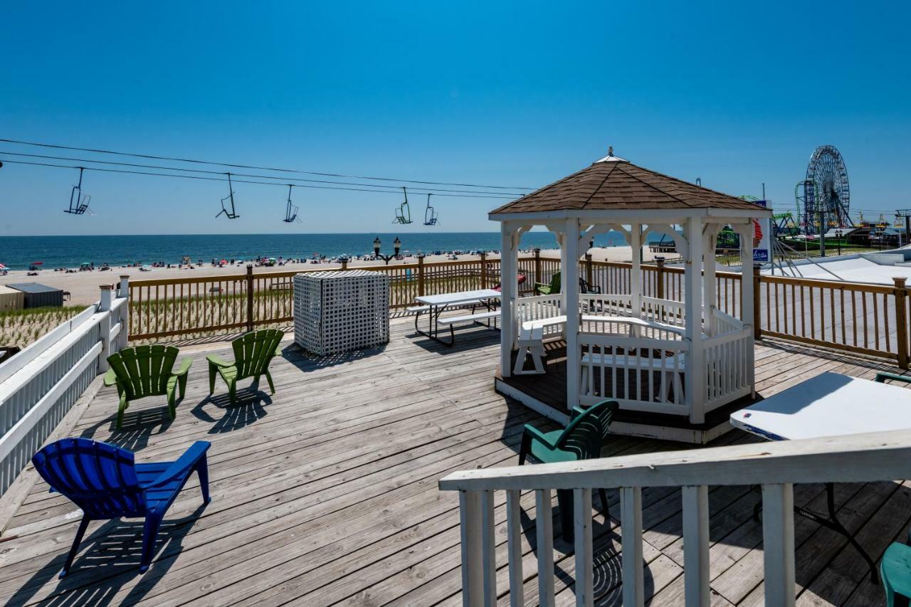 Boardwalk Hotel Charlee & Apartments Beach Hotel Oceanfront 시사이드 헤이츠 외부 사진