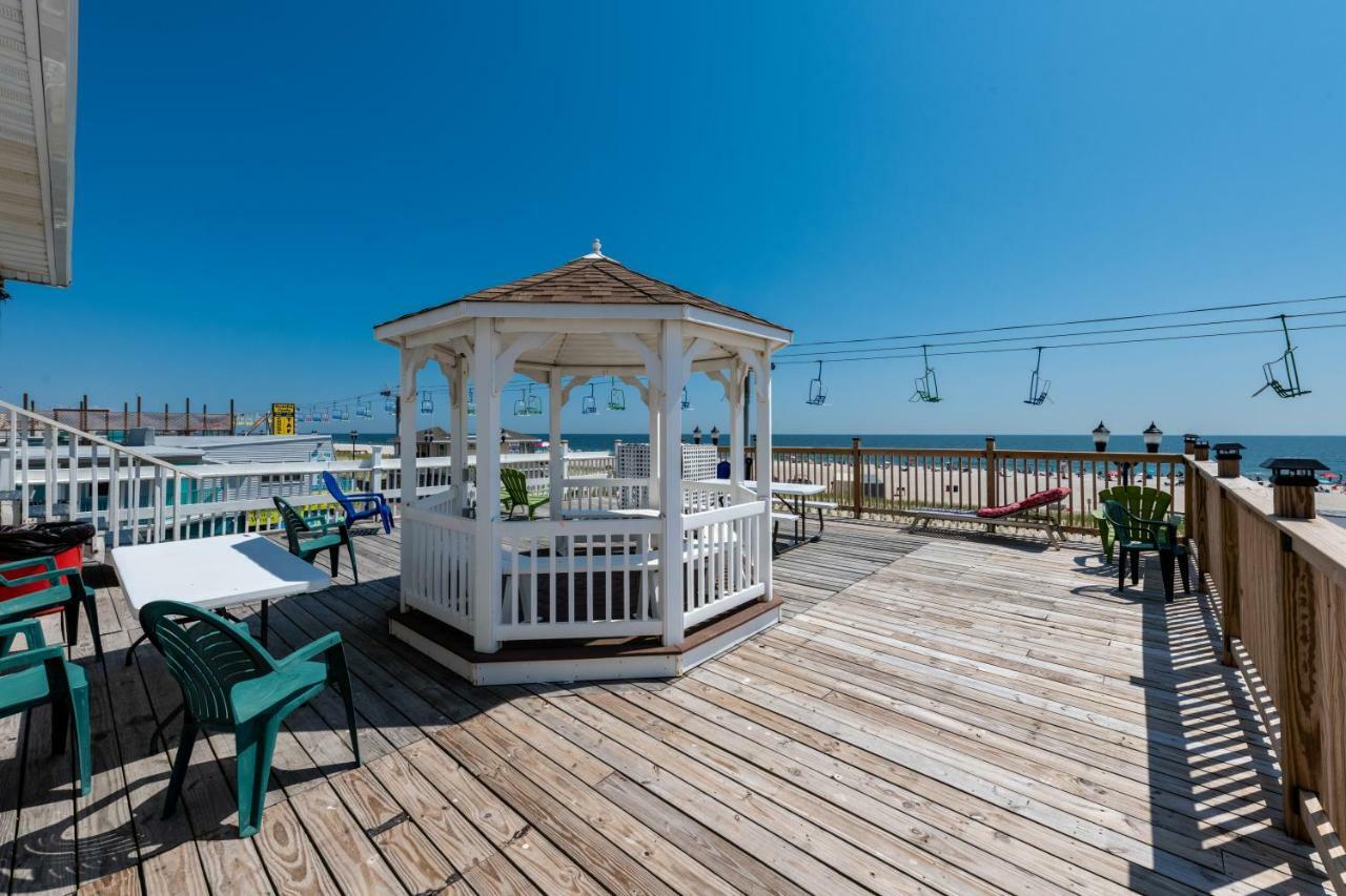 Boardwalk Hotel Charlee & Apartments Beach Hotel Oceanfront 시사이드 헤이츠 외부 사진